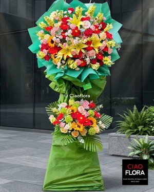 Vibrant Success Stand