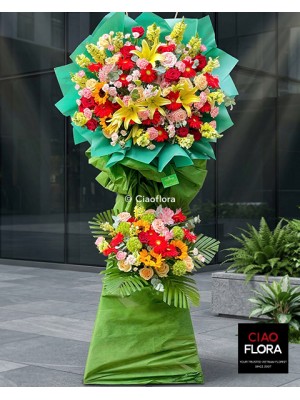 Vibrant Success Stand